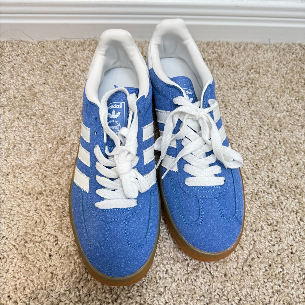 NEW blue Adidas Gazelle indoor shoe blue fusion with gum sole sz 8.5 - Picture 4 of 5